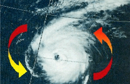   台風の目の中はこうなっている！静かでも油断は禁物？