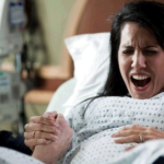 出産時にクリステレル胎児圧出法は何で危険？適応される場合は？
