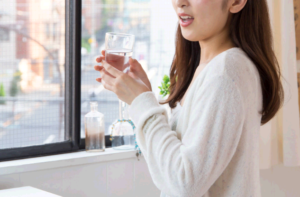 「水を飲んでも太るんです…」そう思い込みたい女性の多さに驚き